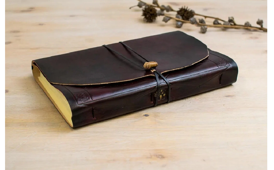 A5 B5 Diario personalizado en piel, cuaderno rojo oscuro, diario borgoña, regalo aniversario, victoriano, libro de dibujo, san valentin10