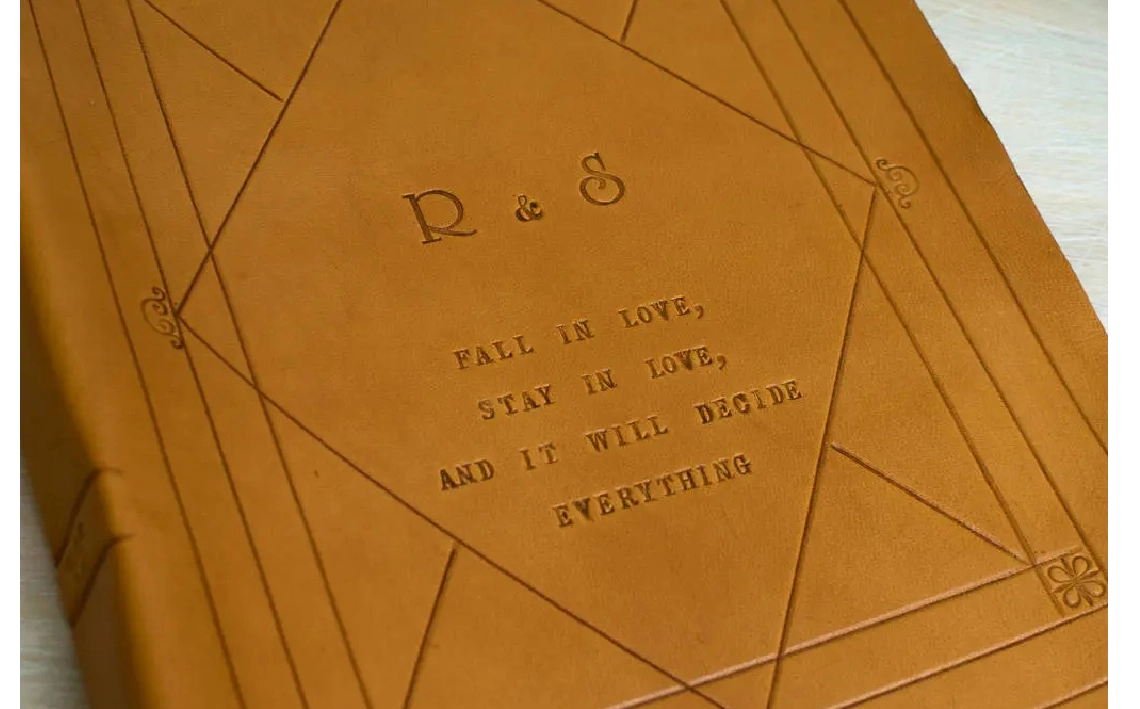 Álbum de fotografías personalizado en piel. Libro de firmas para boda, libro de invitados personalizado. Álbum recién nacido. Regalo de boda 5-1