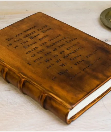 Cuaderno en piel personalizado naranja antiguo, Aurora Tarda Silentium