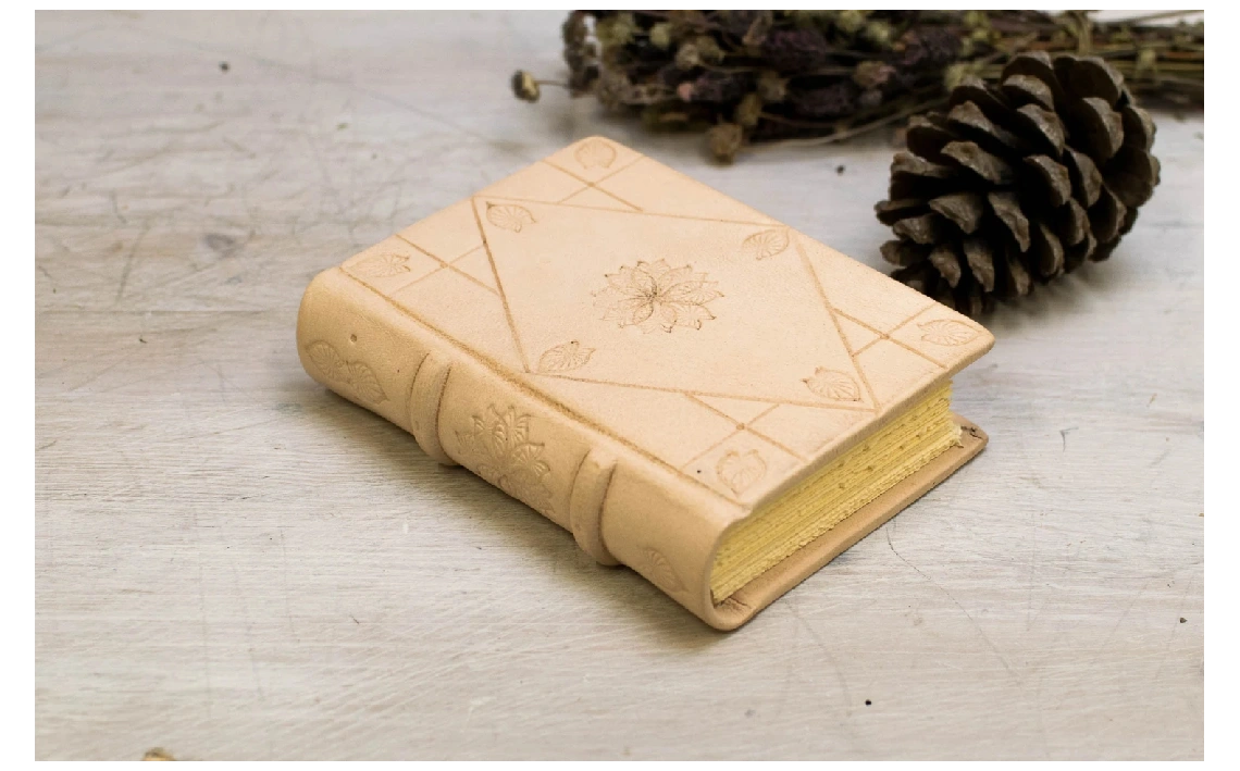 Diario de viaje, diario de a bordo, cuaderno tapa dura, libro de dibujo, cuaderno a7 en piel, regalo de aniversario, regalo para ella (1)