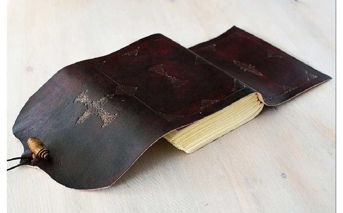 Diario de viajes en piel, libro Art Nouveau, lib 5ro de dibujo, cuaderno artesanal rojo, regalo de aniversario, regalo san valentín, A6