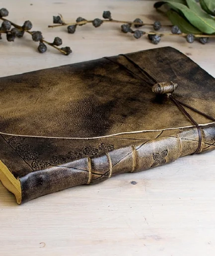 Cuaderno grande personalizado en piel, tapa blanda con nervios naturales,   Summum Meditatio