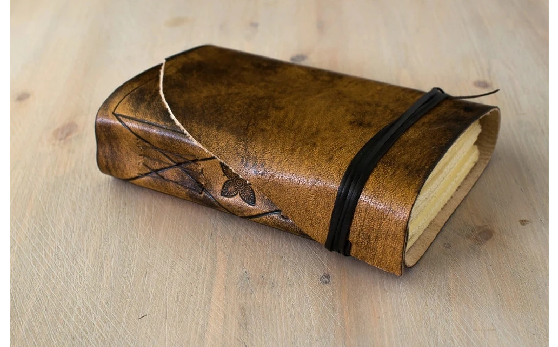 Diario personalizado en piel personalizado, cuaderno piel marron, cuaderno antiguo, diario personalizado, regalo personalizado, diario piel1