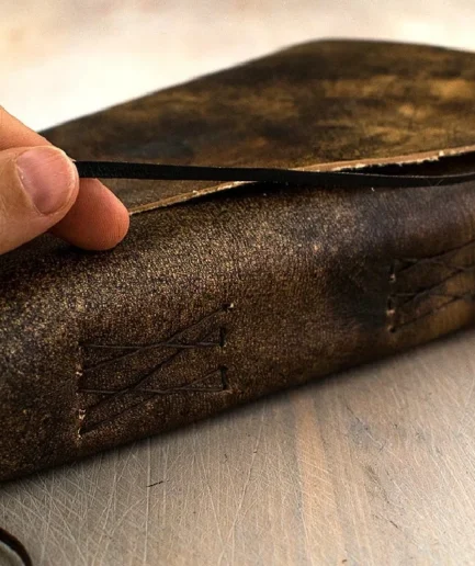 Cuaderno de viaje en piel rústica hecho a mano, tapa blanda Reliquiae